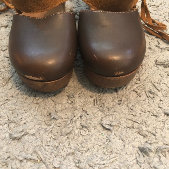 🔸SOLD🔸 Free People Lace Up Clogs - Picture 4 of 7